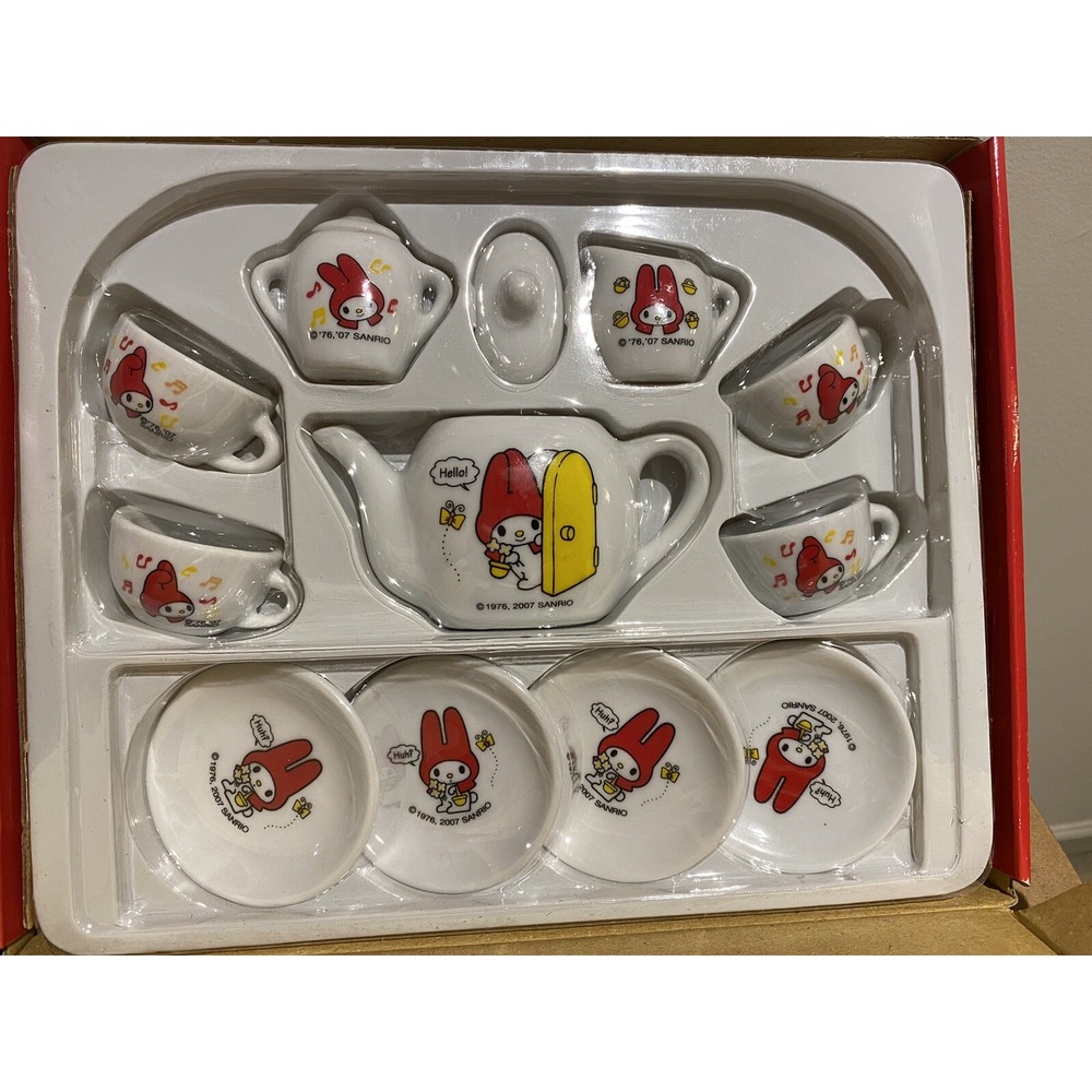 Sanrio, My Melody Porcelain Tea set 1Teapot, 4 Tea Cups, 1 Sugar Pot, 1 Milk jar